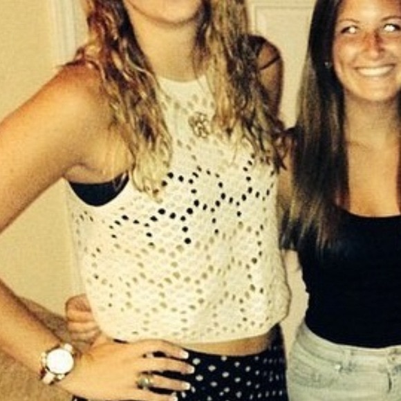 TILDON Cream crochet Top - Picture 3 of 4